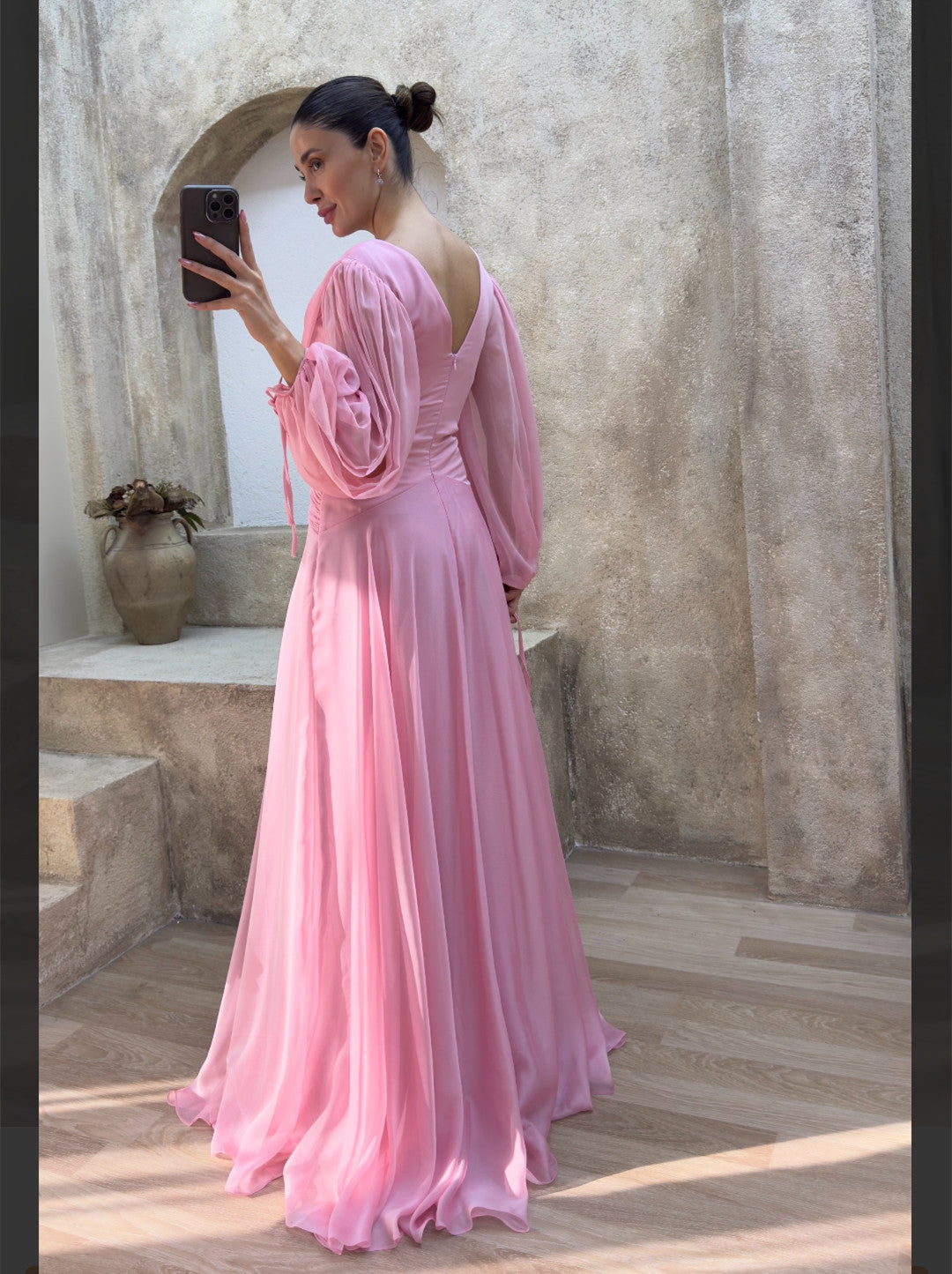 Elegant Long Sleeve Pink Chiffon Evening Dress With Flower/Slit A-Line V-Neck Pleated Floor Length Prom Dresses for Women