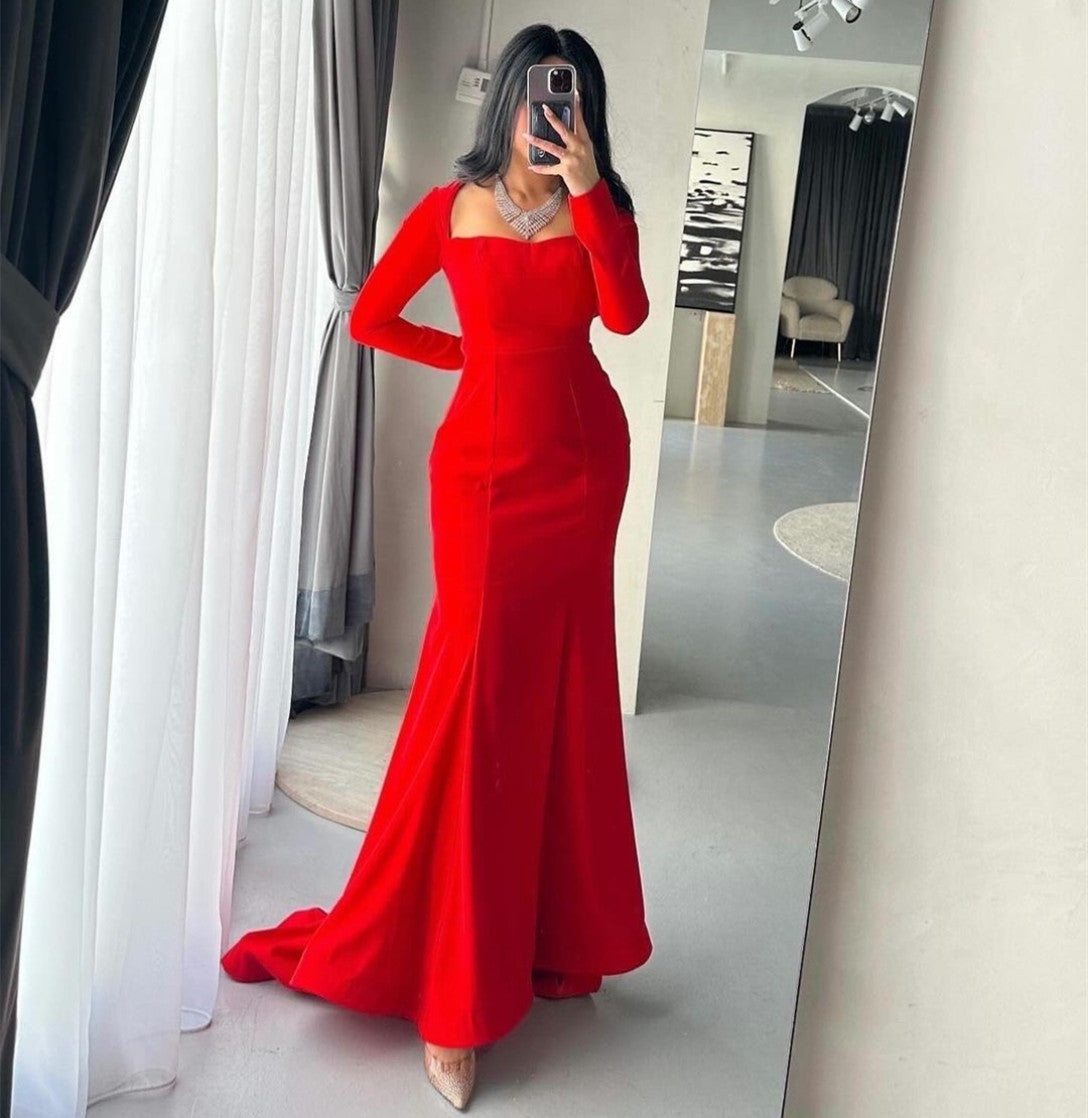 Elegant Long Red Sqaure Collar Evening Dresses Mermaid Crepe Prom Dresses Sweep Train for Women