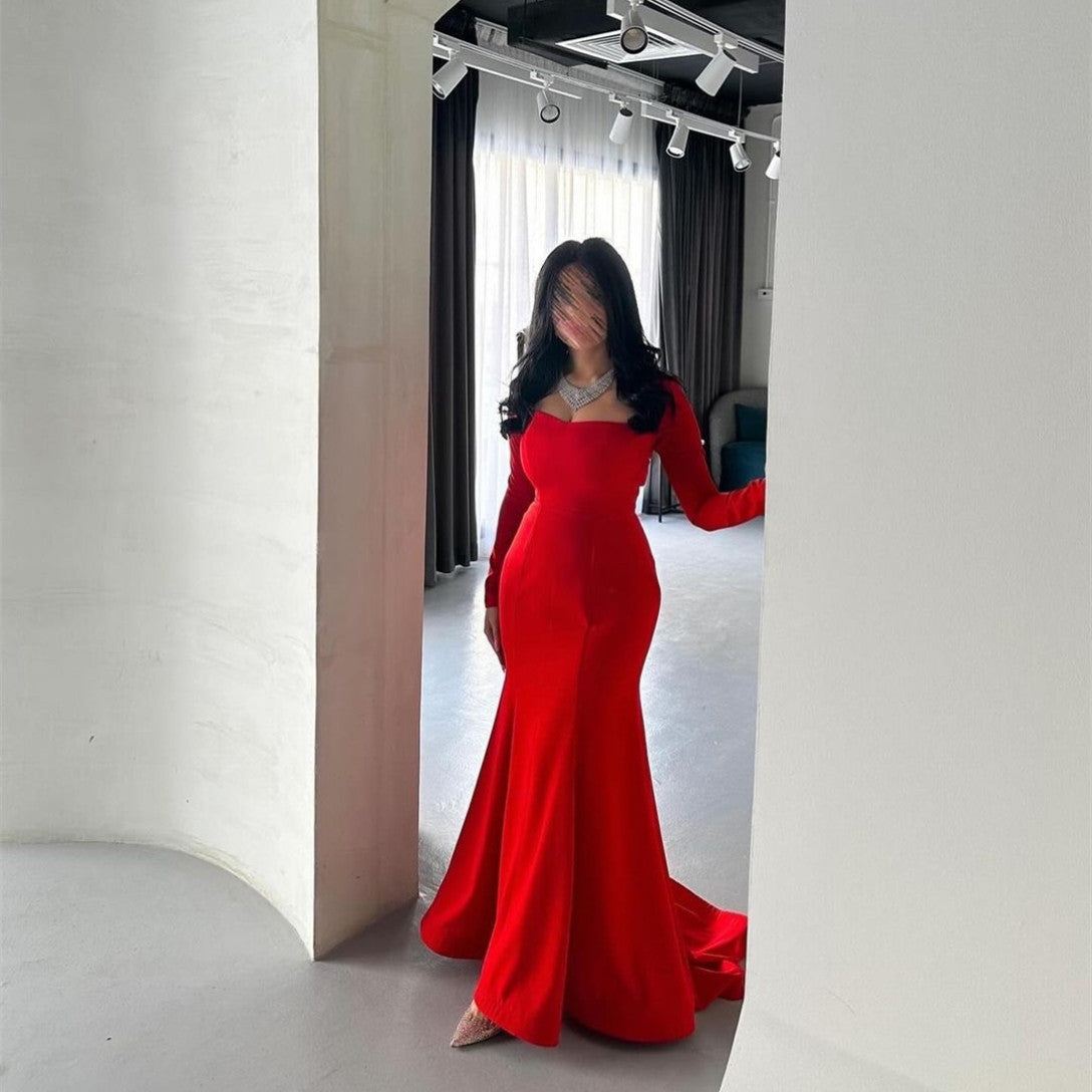 Elegant Long Red Sqaure Collar Evening Dresses Mermaid Crepe Prom Dresses Sweep Train for Women