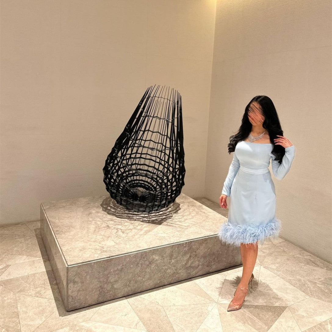 Vintage Short Crepe Light Blue Evening Dresses With Feathers Sheath Bateau Neck Under Knee Length Party Dresses for Ramadan
