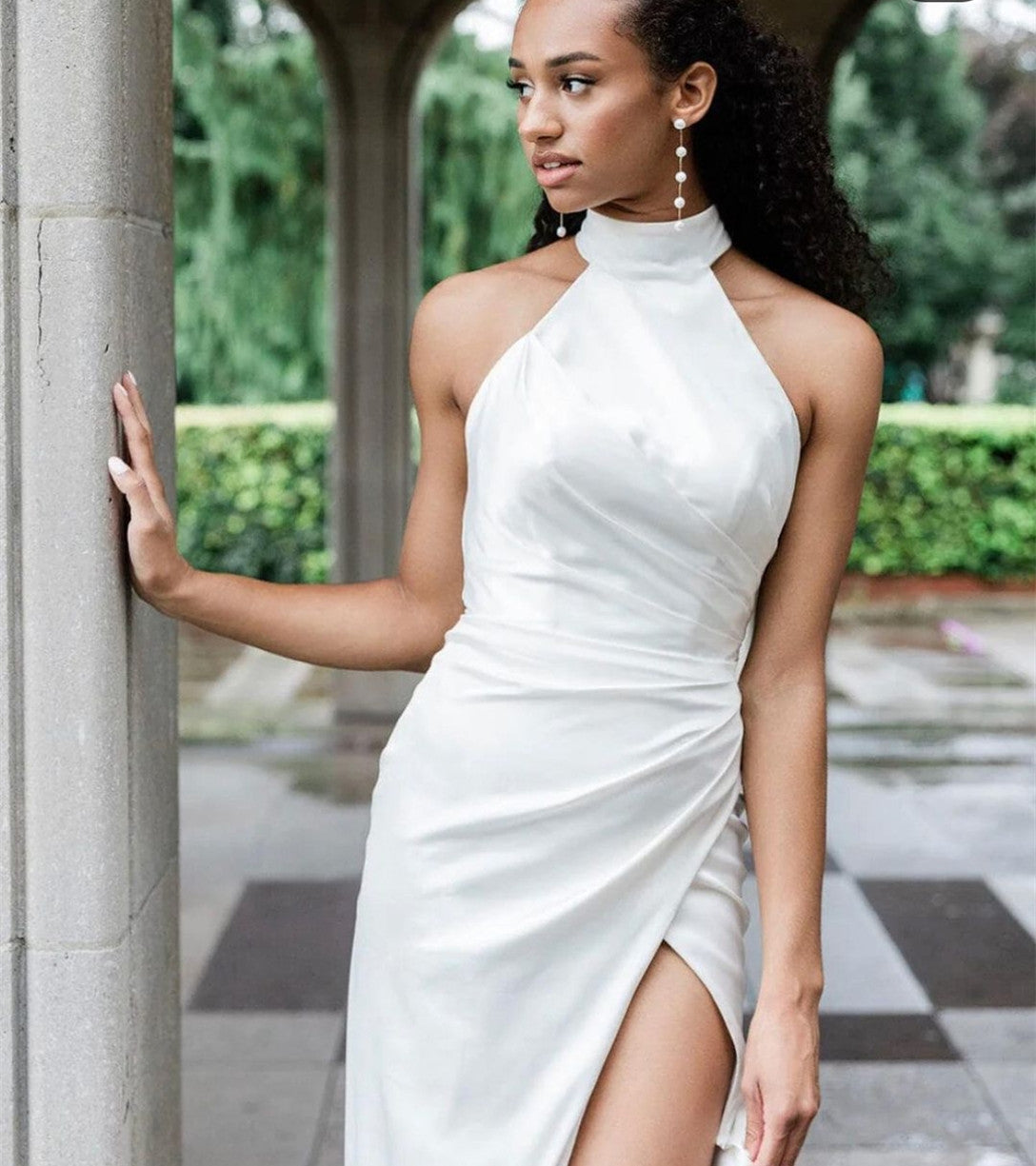 Elegant Long Halter Crepe Mermaid Wedding Dresses Sleeveless Sweep Train Pleated Bridal Gowns for Women