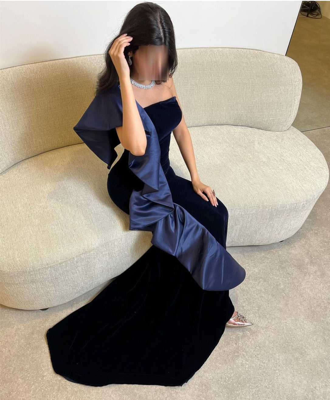 Long Black Velvet Evening Dresses With Ruffles Mermaid One Shoulder Pleated Sweep Train فساتين السهرة Ramadan Eid Dresses