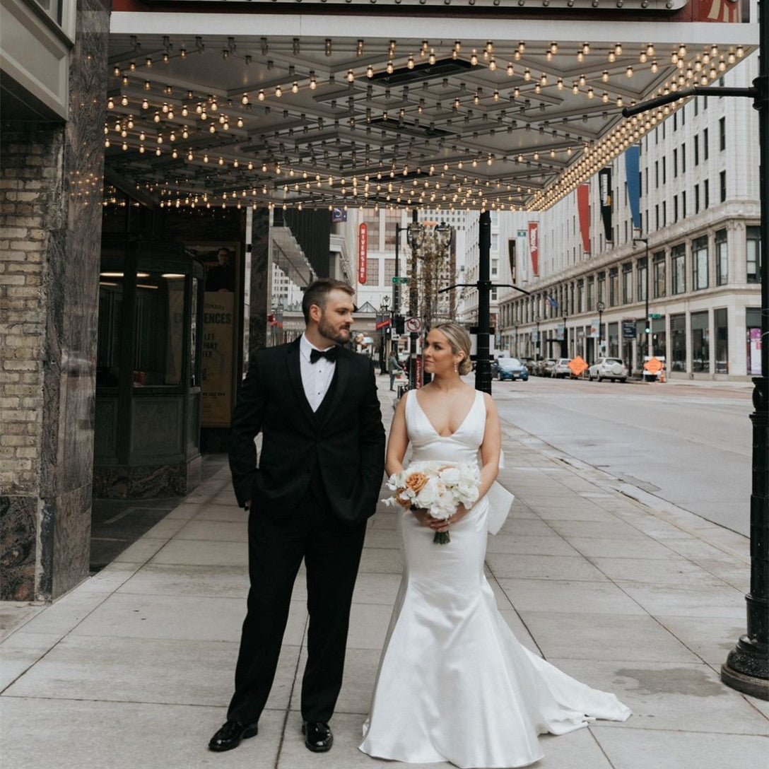 Sexy Long Satin Ivory Wedding Dresses With Bow Mermaid V-Neck Court Train Bridal Gowns for Women