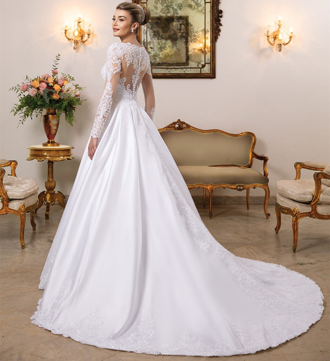 Elegant Long Sleeves V-Neck Lace Wedding Dresses A-Line Satin See Through Back Bridal Gowns for Women