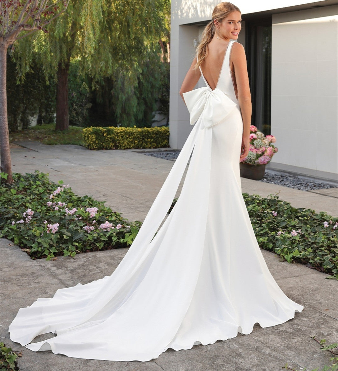 Elegant Long Crepe Beaded Wedding Dresses With Bow Mermaid Ivory V-Neck Evening Dresses for Women