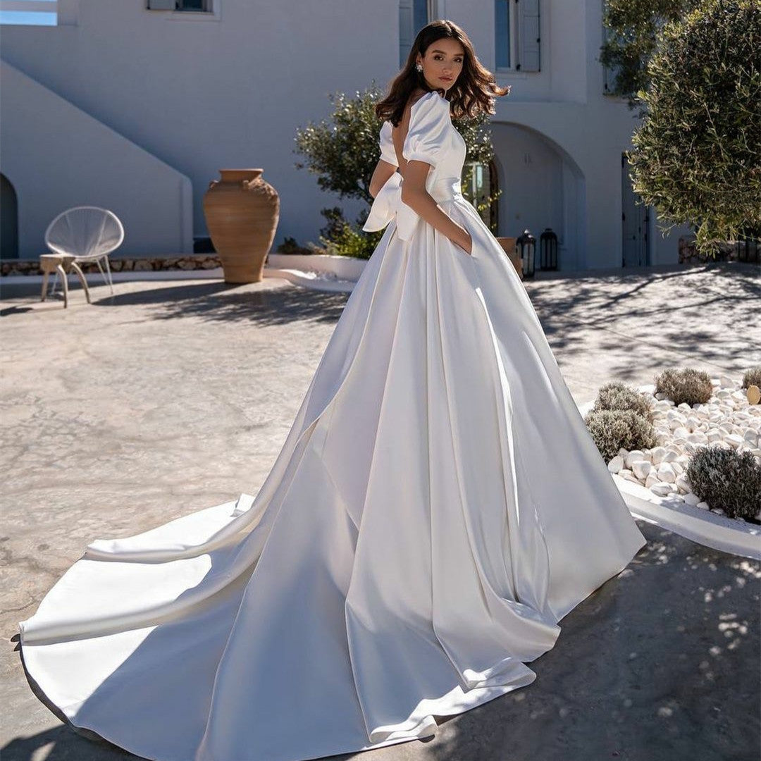 Elegant Long Satin White Wedding Dresses With Pockets A-Line Women's V-Neck Pleated Bridal Gowns