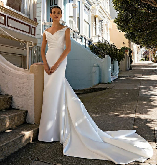 Elegant Long Satin Ivory Wedding Dresses Mermaid Women's Crepe V-Neck Pleated Sweep Train Bridal Gowns