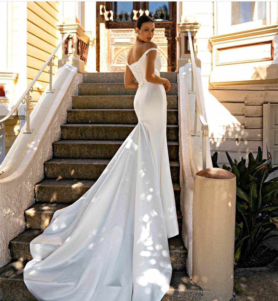 Elegant Long Satin Ivory Wedding Dresses Mermaid Women's Crepe V-Neck Pleated Sweep Train Bridal Gowns