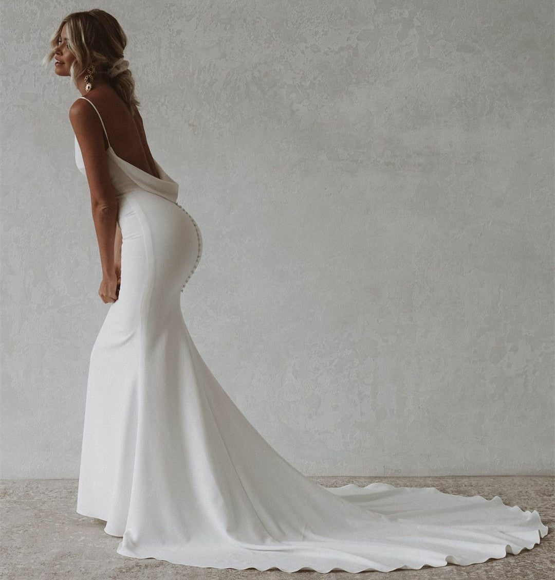 Sexy Long Crepe Ivory Spaghetti Wedding Dresses Mermaid V-Neck Open Back Court Ttain Bridal Gowns