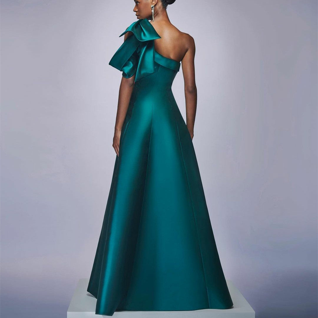 Elegant Long Green Satin Evening Dresses With Pockets/Bow A-Line Satin Zipper Backs حزب اللباس Floor Length Party Dress for Women