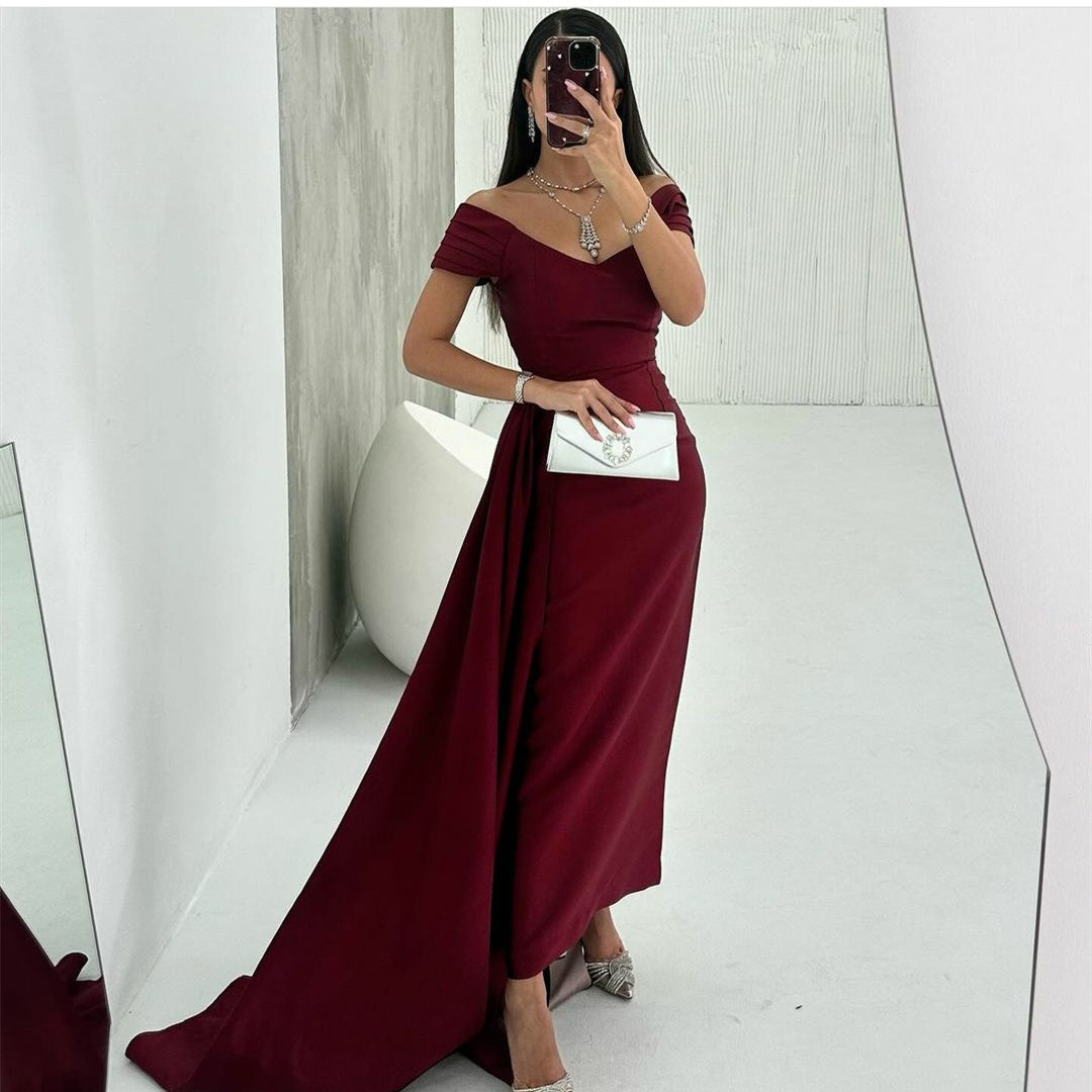 Long Burgundy Crepe Evening Dresses With Side Train Sheath Satin High Neck Sweep Train فساتين السهرة Ramadan Eid Dresses