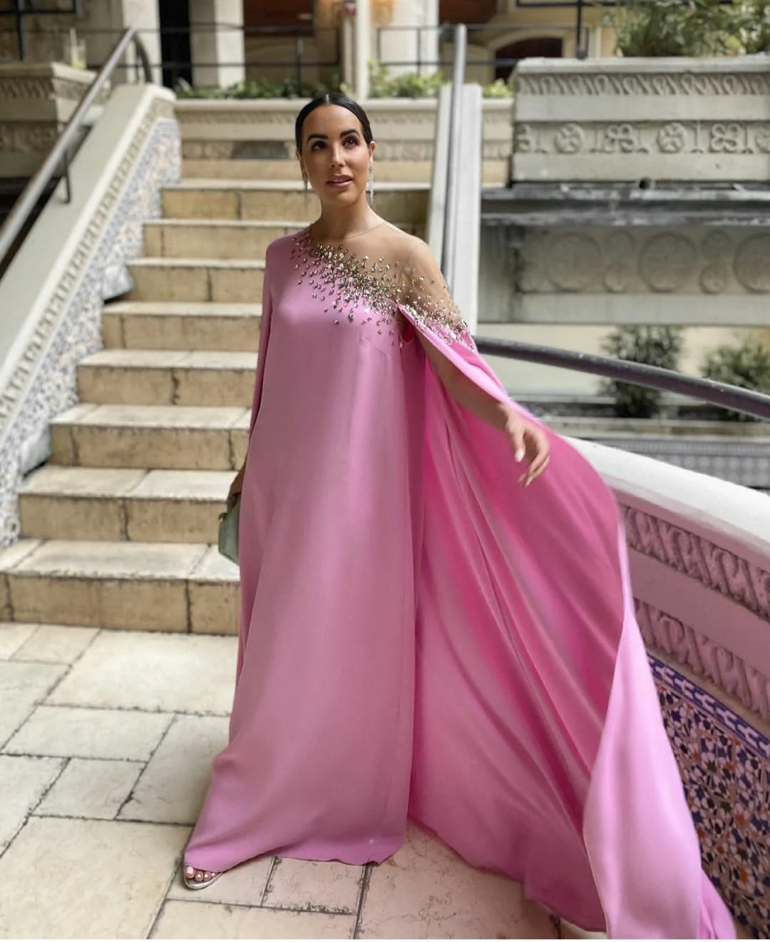 Vintage Long O-Neck Beaded Celebrity Dresses with Cape Pink Floor Length  فساتين سهرة Muslim Abendkleider Robes de Soirée for Women