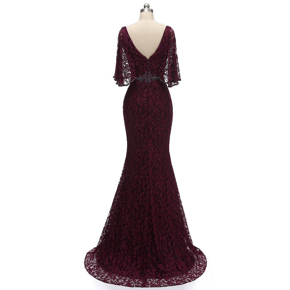 Vintage Long Burgundy Lace Mother of the Bride/Groom Dresses With Sash Mermaid V-Neck Sweep Train Wedding Guests Dress for Women