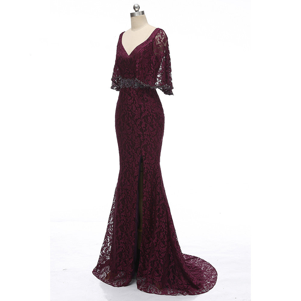 Vintage Long Burgundy Lace Mother of the Bride/Groom Dresses With Sash Mermaid V-Neck Sweep Train Wedding Guests Dress for Women