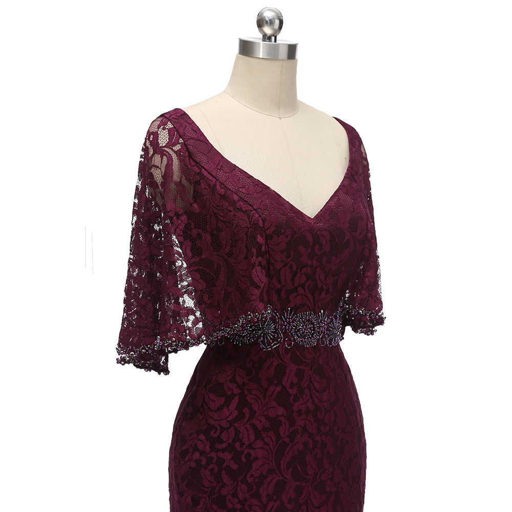 Vintage Long Burgundy Lace Mother of the Bride/Groom Dresses With Sash Mermaid V-Neck Sweep Train Wedding Guests Dress for Women