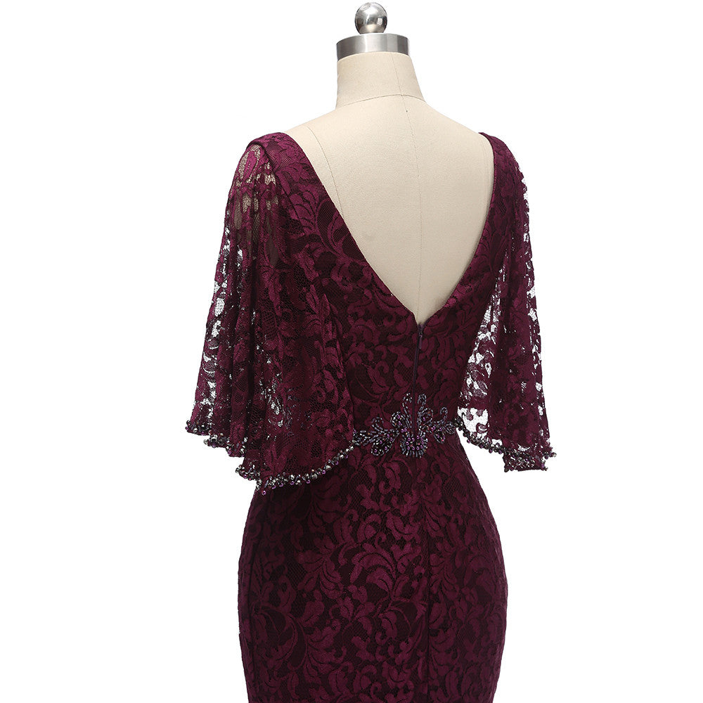 Vintage Long Burgundy Lace Mother of the Bride/Groom Dresses With Sash Mermaid V-Neck Sweep Train Wedding Guests Dress for Women