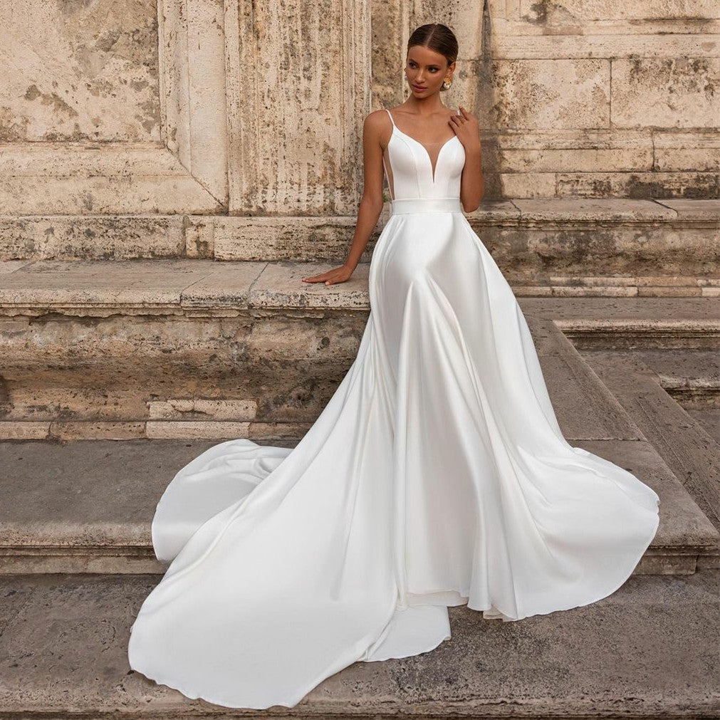 Elegant Long Satin V-Neck Wedding Dresses With Pockets A-Line Ivory Spaghetti Straps Sweep Train Bridal Gowns With Bow Vestido de novia Women Dresses