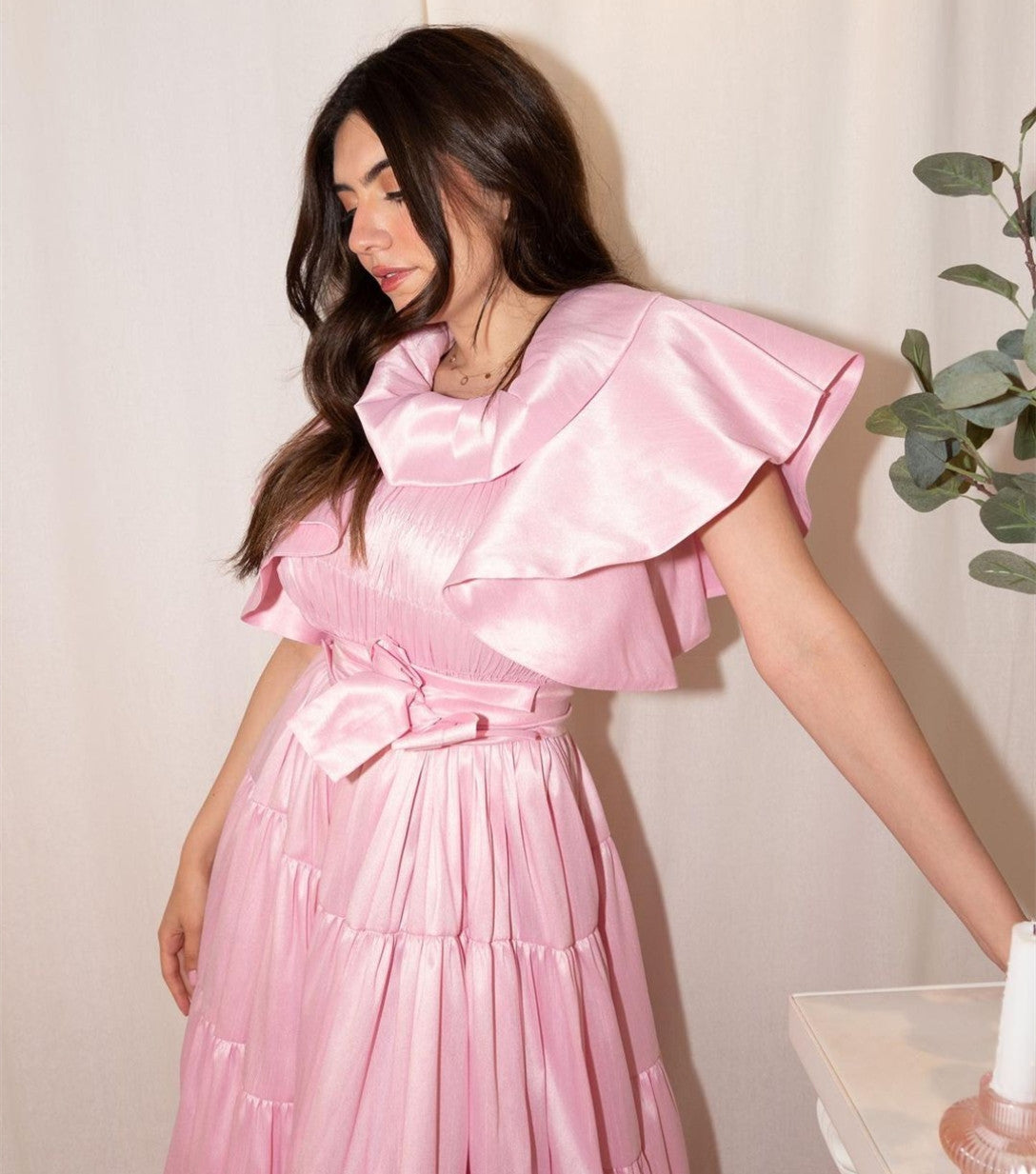 Vintage Long Pink Taffeta Evening Dresses A-Line Jewel Neck Ruffled Floor Length Prom Dresses for Women
