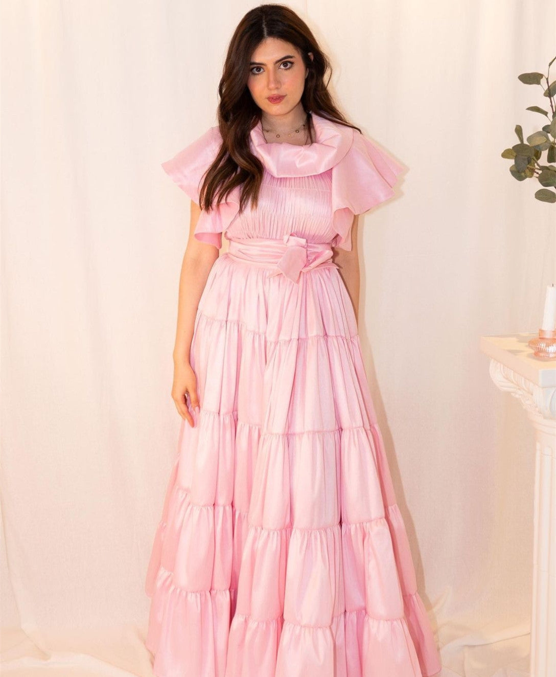 Vintage Long Pink Taffeta Evening Dresses A-Line Jewel Neck Ruffled Floor Length Prom Dresses for Women
