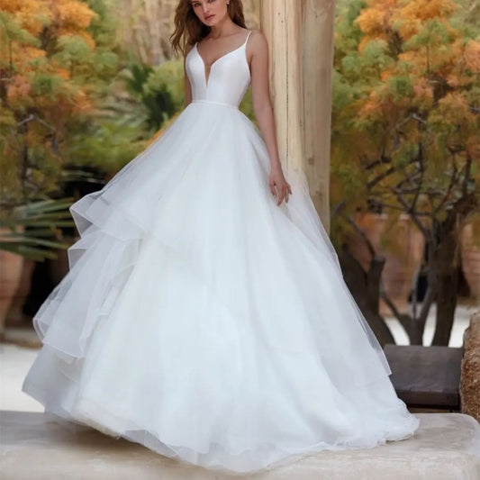 Classy Long Ivory Tulle Wedding Dresses A-Line Spaghetti Straps Ruched Sweep Train Bridal Gowns for Women