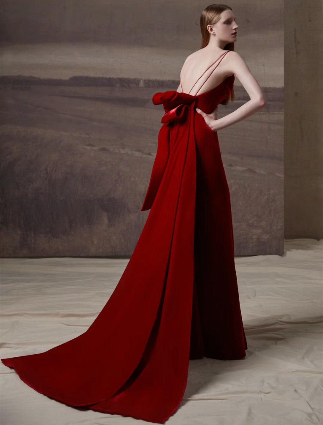 Elegant Long Red Cowl Neck Evening Dresses With Bow Mermaid Velvet Open Back حزب اللباس Sweep Train Party Dress for Women